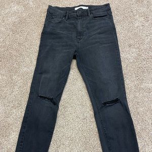 Black Hidden jeans with frayed ends. Size 29 worn once